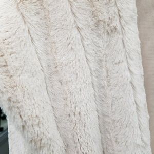 Meet your Posher, Sol